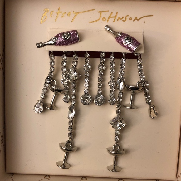 Betsey Johnson Silver Tone Champagne Fringe Chandelier Drop Earrings NIB - Picture 3 of 13